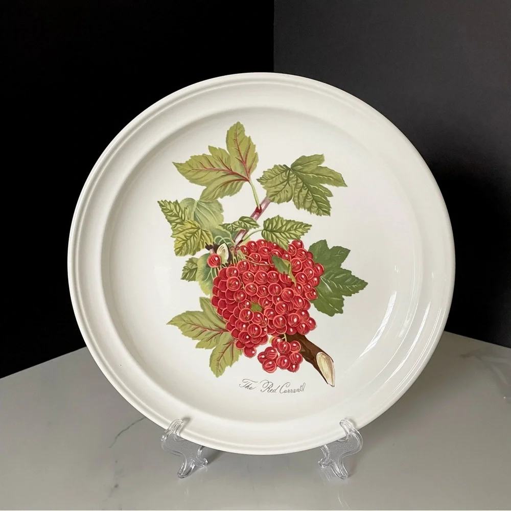 Red Currant Dinner Plate - Pomona by Portmeirion